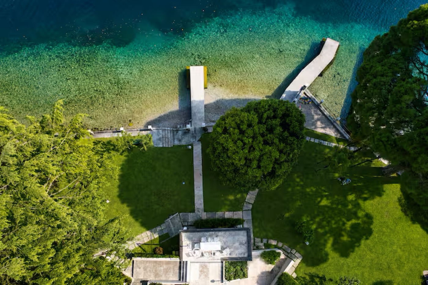 Gardone Riviera Private Beach — foto 1