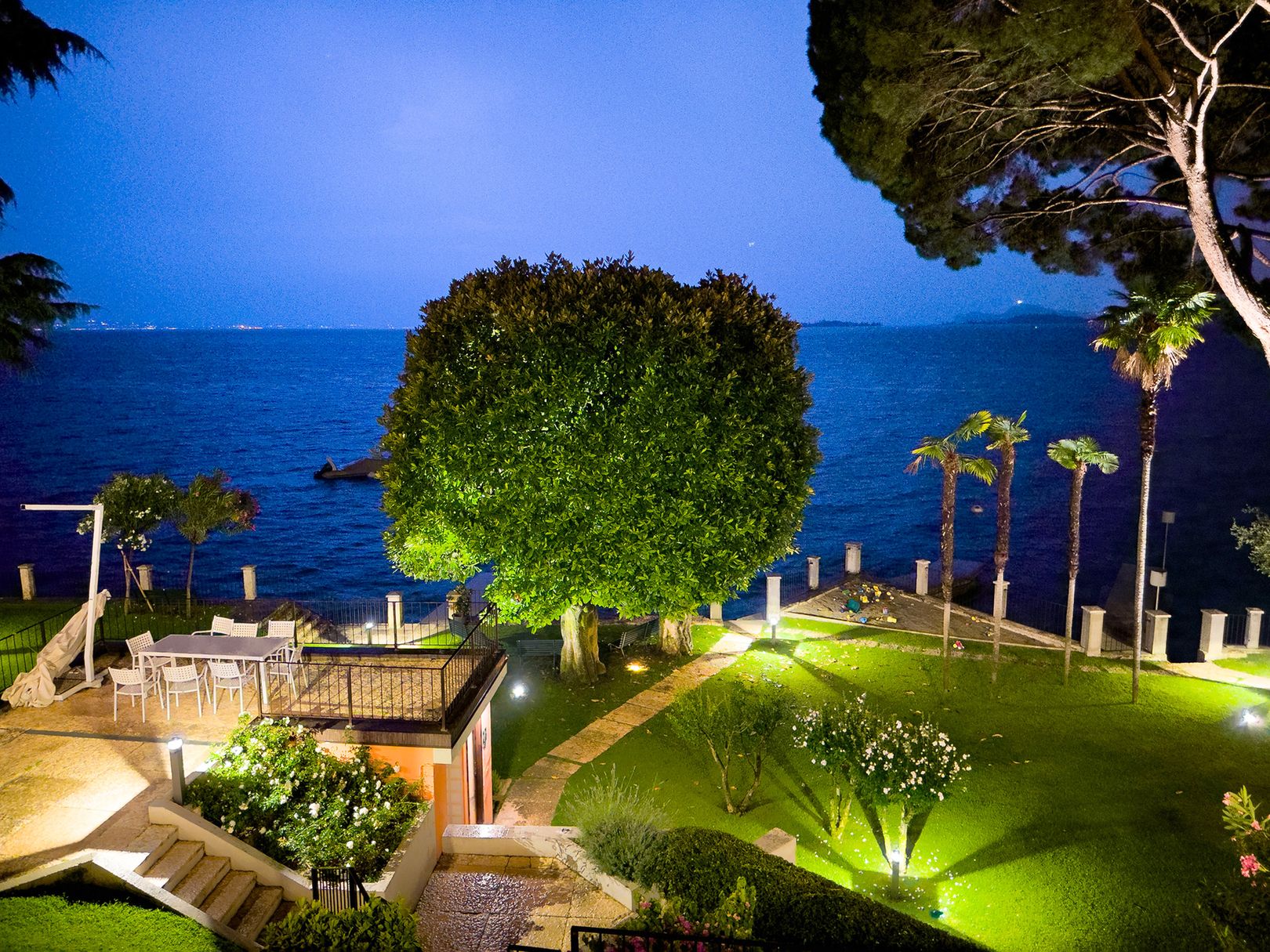 Gardone Riviera Private Beach — صورة 7